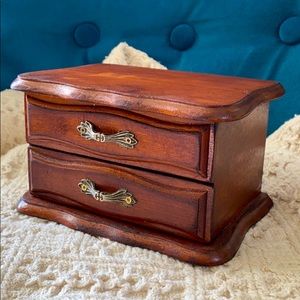 Vintage jewelry box